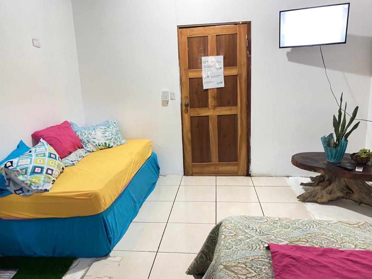 Passiflora'S Apartamento Quepos Exterior foto