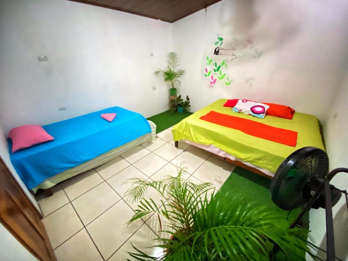 Passiflora'S Apartamento Quepos Exterior foto