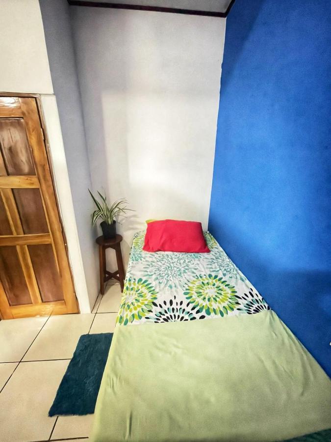 Passiflora'S Apartamento Quepos Exterior foto